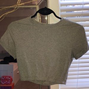 Grey cropped tshirt with cinched bottom